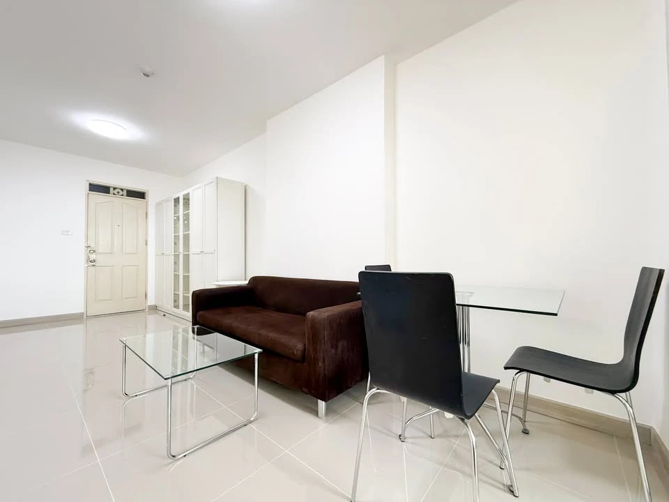 ขาย City Home Ratchada-Pinklao 1 ห้องนอน 1 ห้องน้ำ พื้นที่ใช้สอยเยอะ เฟอร์นิเจอร์ครบครัน จองเลยตอนนี้