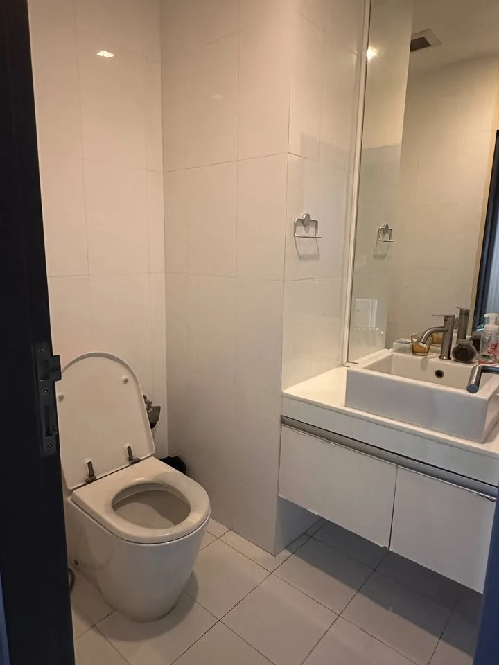 ขาย Commune 80 ห้องกว้างขวาง เพดานสูง 2.8m หน้าต่าง Full Height ไม่จองไหวหรอ