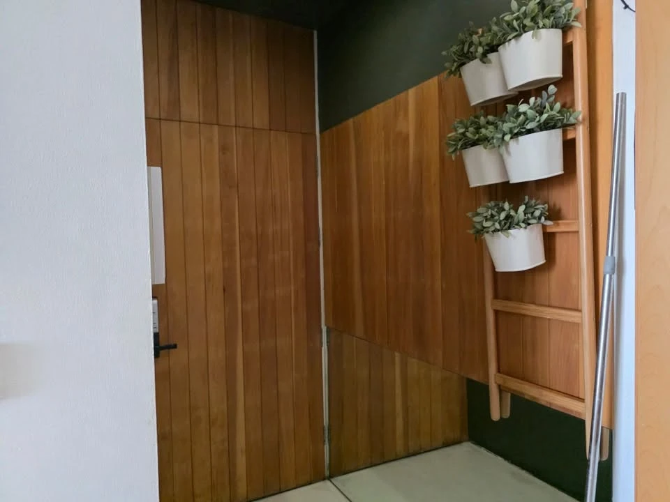 ขาย Commune 80 ห้องมุมให้ความเป็นส่วนตัว แต่งสวยสไตล์มูจิ เฟอร์นิเจอร์ครบครัน ห้ามพลาด