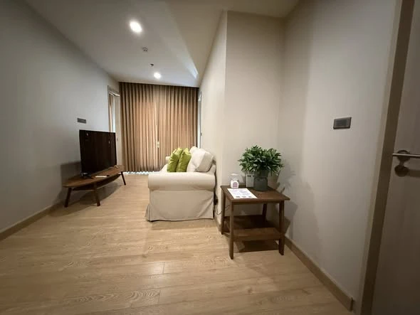 ขาย Condo Infinity One ห้องกว้างขวางอยู่สบาย ชั้นสูงลมดี เฟอร์พร้อม จองเลย