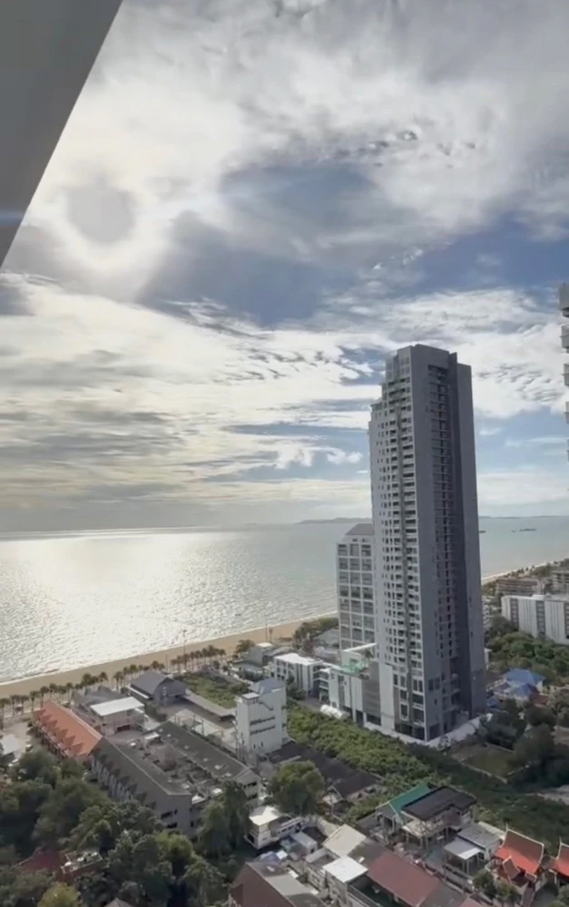 ขาย Condo Lumpini Parkbeach Jomtien ห้องชั้นสูง พร้อมเฟอร์ วิวทะเล หายากรีบจองเลย