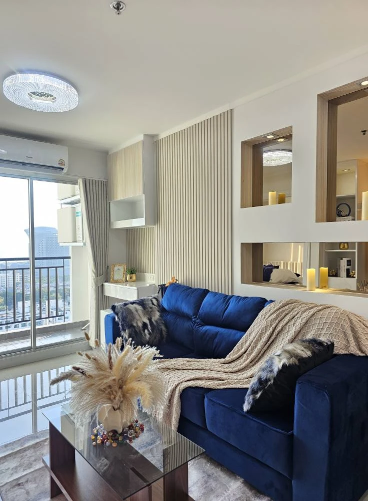 ขาย Condo Lumpini Ville Naklua - Wongamat ห้องชั้นสูง พร้อมอยู่ เฟอร์พร้อม วิวทะเล ดีแบบนี้รีบจองเลย