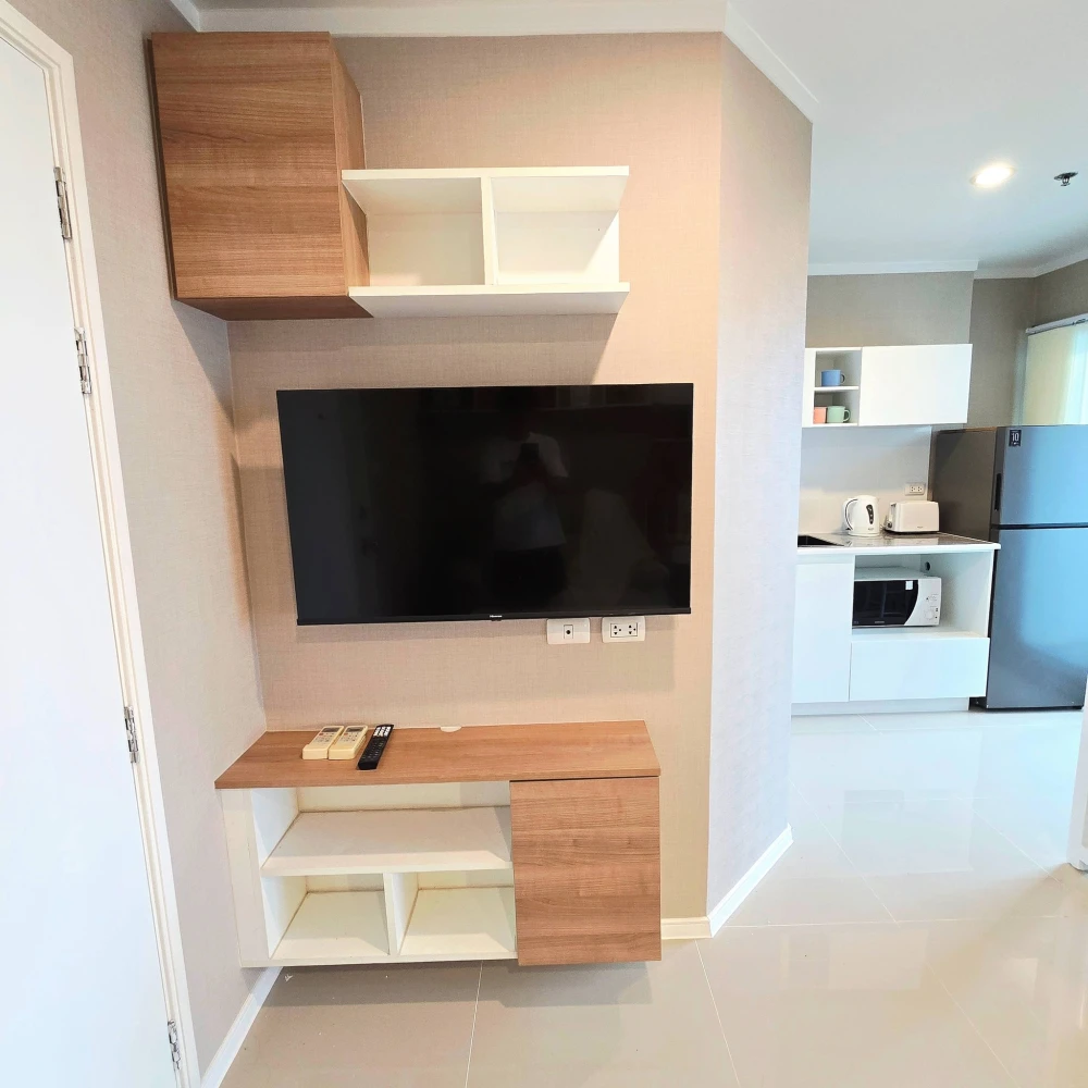 ขาย Condo Lumpini Ville Naklua - Wongamat ห้องน่าอยู่ ชั้นสูง เฟอร์พร้อม จองเลย