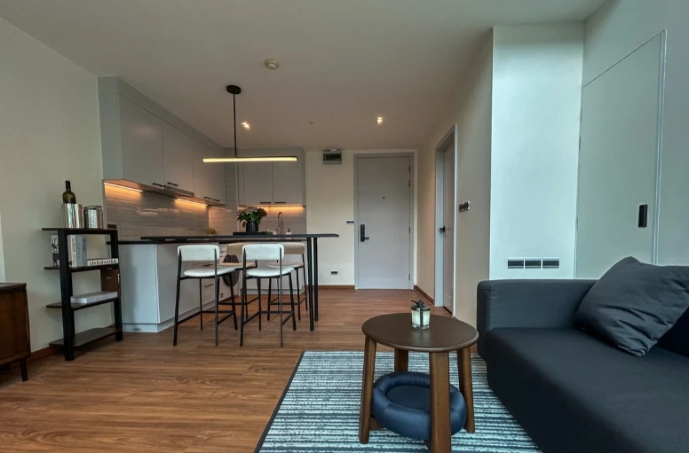 ขาย D 65 Condominium ห้อง Duplex แต่งครบ น่าอยู่ ซื้อเลย ด่วนๆ