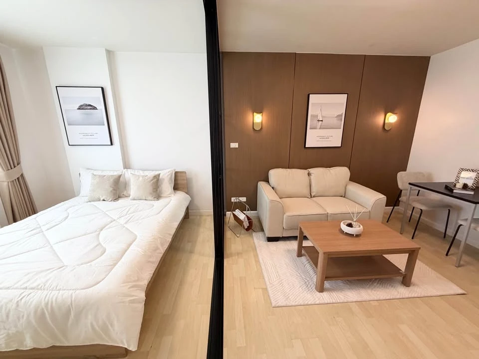 ขาย D condo รามอินทรา ห้องสวยแต่งครบพร้อมอยู่ ได้เฟอร์ เครื่องใช้ไฟฟ้า และของตกแต่งครบตามรูป ห้องแบ่งฟังก์ชั้นลงตัวเป็นสัดส่วน images