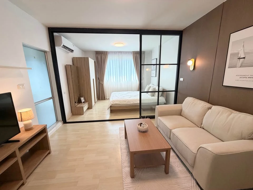 ขาย D condo รามอินทรา ห้องสวยแต่งครบพร้อมอยู่ ได้เฟอร์ เครื่องใช้ไฟฟ้า และของตกแต่งครบตามรูป ห้องแบ่งฟังก์ชั้นลงตัวเป็นสัดส่วน