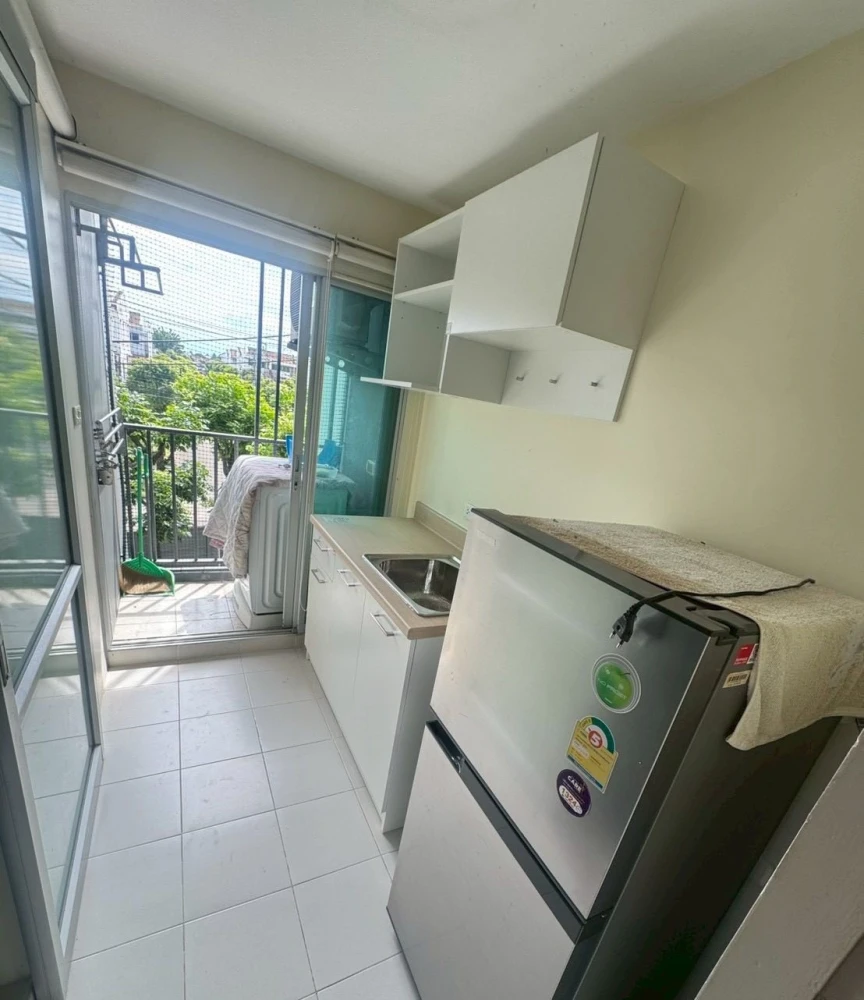 ขาย D Condo Onnut-Suvarnabhumi 1 ห้องนอน 1 ห้องน้ำ เฟอร์และสิ่งอำนวยความสะดวกครบครัน หิ้วกระเป๋าเข้าอยู่ได้เลยจ้า