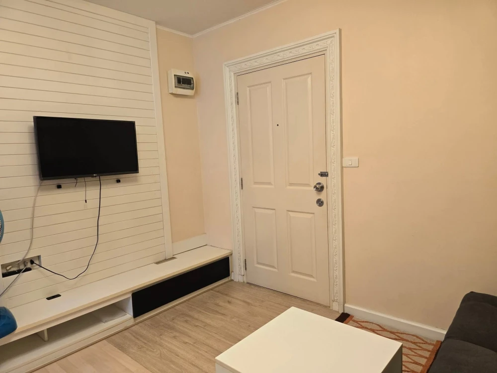 ขาย D Condo Ramindra 1 ห้องนอน 1 ห้องน้ำ มาพร้อมเฟอร์นิเจอร์ครบครัน หิ้วกระเป๋าเข้าอยู่ได้เลยจ้า