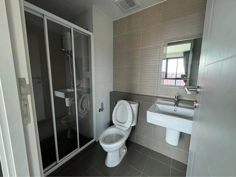 ขาย dcondo Hideaway Rangsit ชั้น 8 Fully Furnished พร้อมเข้าอยู่ทันที สนใจซื้อเลยจ้า