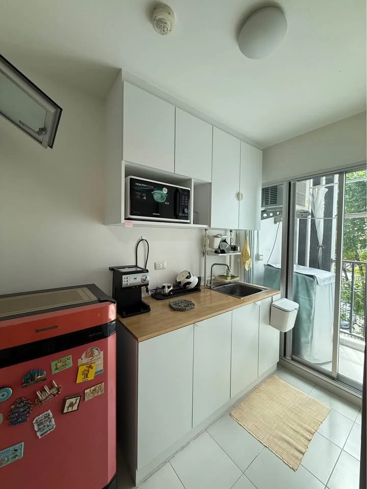 ขาย Dcondo Onnut Rama 9 ห้องชั้น 3 เฟอร์นิเจอร์บิวท์อินอย่างดี เดินทางสะดวก จองเลย