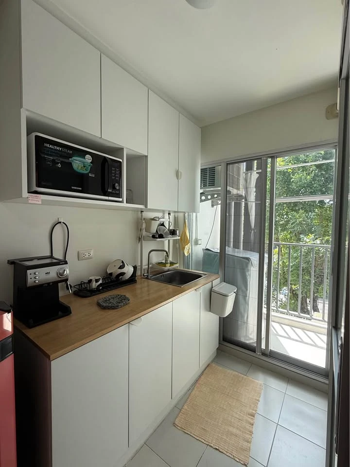 ขาย Dcondo Onnut Rama 9 ห้องชั้น 3 เฟอร์นิเจอร์บิวท์อินอย่างดี เดินทางสะดวก จองเลย