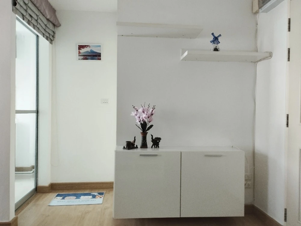 ขาย DEN Vibhavadi ชั้น 7 ห้องกั้นเป็นสัดส่วน แต่งครบ พร้อมอยู่ ซื้อเลย ด่วนๆ