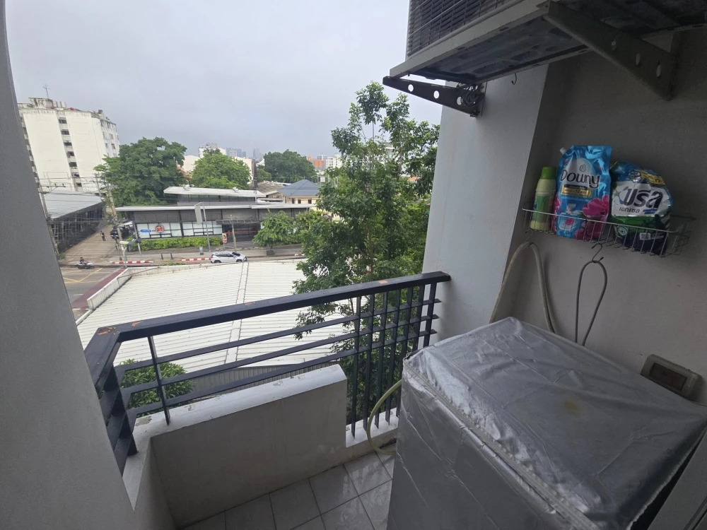 ขาย Double U Condo ห้องสตูดิโอ มาพร้อมเฟอร์และเครื่องใช้ไฟฟ้าครบครัน จองด่วน