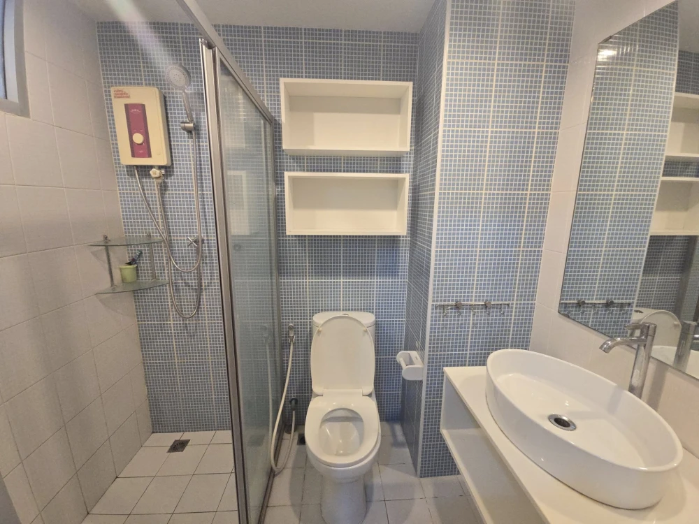 ขาย Double U Condo ห้องสตูดิโอ มาพร้อมเฟอร์และเครื่องใช้ไฟฟ้าครบครัน จองด่วน
