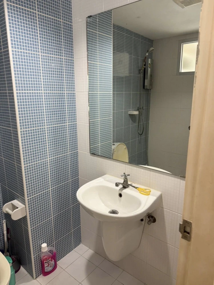 ขาย Double U Condo Phahol-Ladprao  ห้องพร้อมอยู่ กว้างอยู่สบาย หิ้วกระเป๋ามาได้เลย++