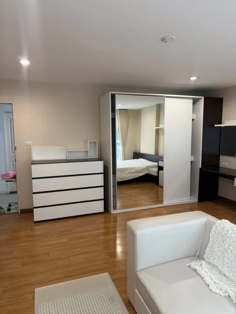 ขาย Double U Condo Phahol-Ladprao  ห้องพร้อมอยู่ กว้างอยู่สบาย หิ้วกระเป๋ามาได้เลย++