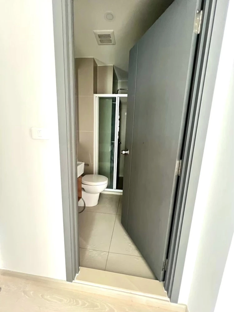 ขาย Elio del nest ห้อง 1 bedroom plus ชั้นสูง ไม่มีห้องข้างๆ มีแต่ห้องตรงข้าม ติดบันไดหนีไฟไม่ติดห้องขยะ ต้องจอง