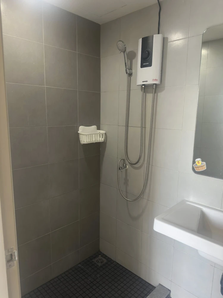 ขาย Elio Del Ray  ห้องพร้อมอยู่ เฟอพร้อม  หิ้วกระเป๋ามาได้เลย!!