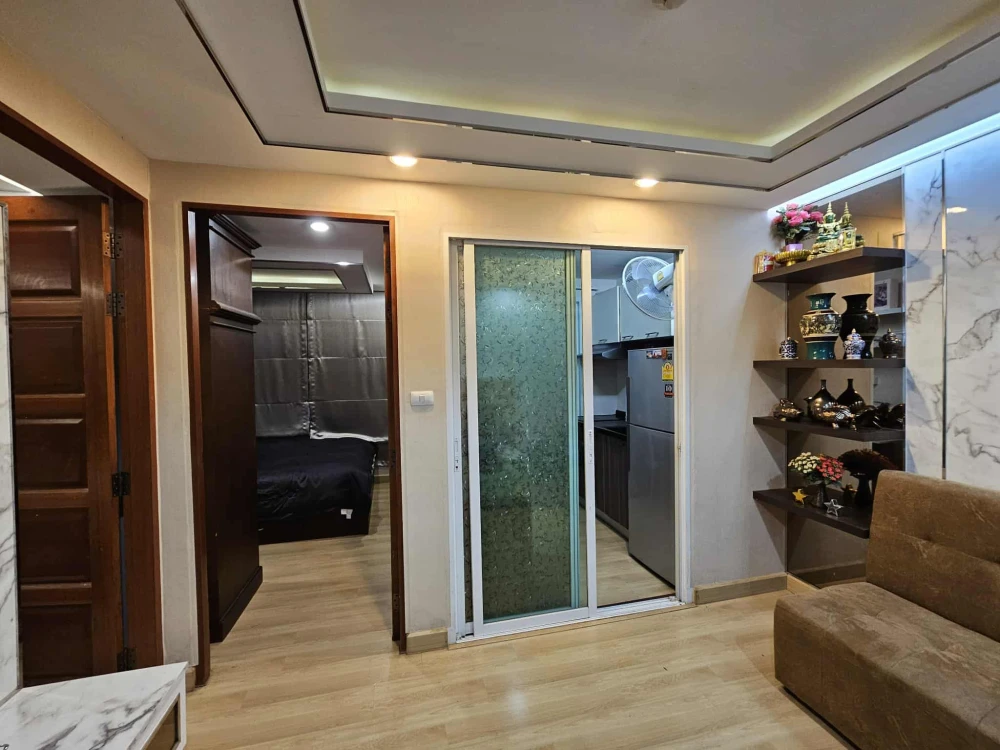 ขาย Emerald Residence Ratchada เฟอร์นิเจอร์ และเครื่องใช้ไฟฟ้าครบ บิ้วอินทั้งห้อง น่าจองสุดๆ