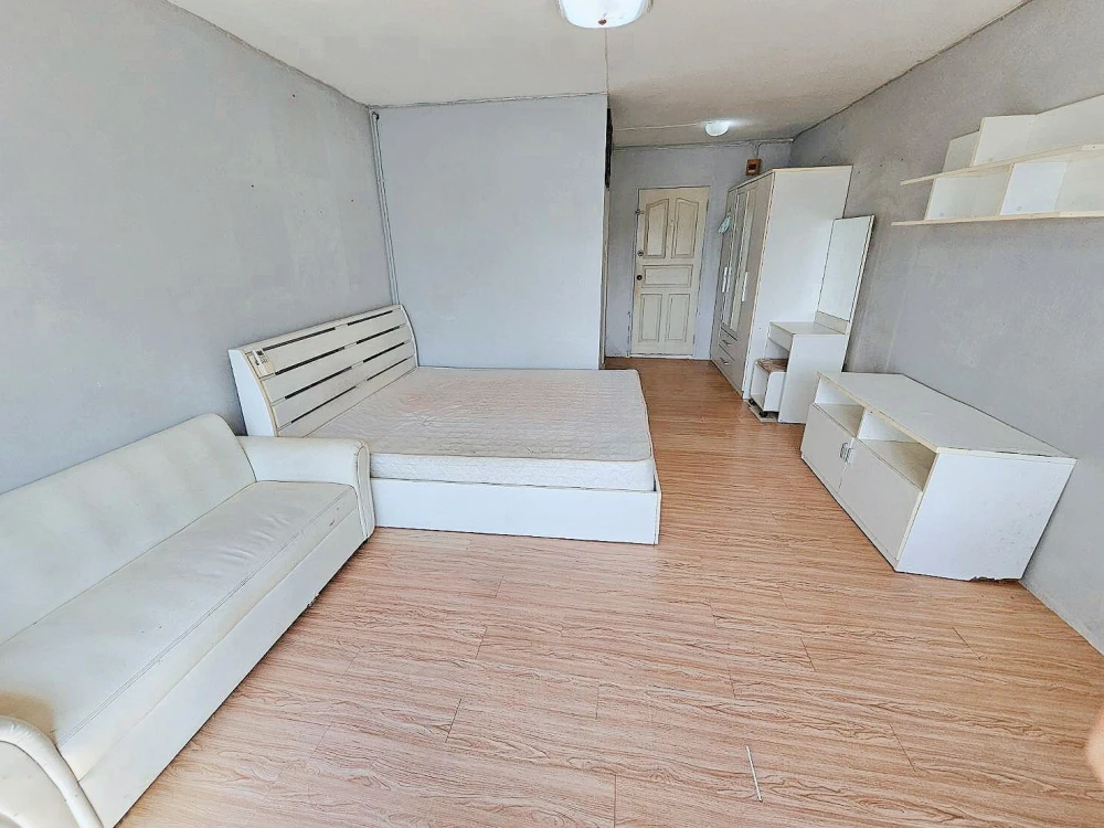 ขาย Family Park Ladprao 48 ห้องสตูดิโอ ชั้น 4 อาคาร C เฟอร์นิเจอร์ครบ สนใจจองเลย images