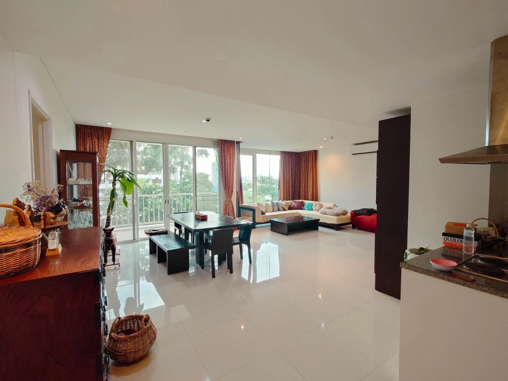 ขาย Fullerton Sukhumvit 3 ห้องนอน แต่งครบ น่าอยู่ สนใจจองเลย ห้ามพลาด
