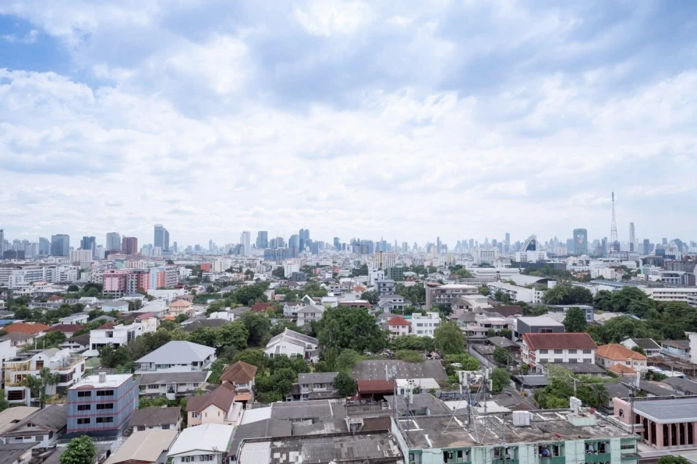 ขาย Fuse Miti Ratchada-Sutthisan 1 ห้องนอน 1 ห้องน้ำ ตกแต่งคุมโทน บิ้วอินผนังหัวเตียงอย่างดี รีบจองเลย