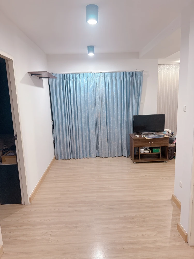 ขาย G haus condo สันติคาม 4 ทำเลดี อยู่ชั้น 2 ไม่สูงมาก มีเครื่องซักผ้าให้พร้อม สนใจจองเลย