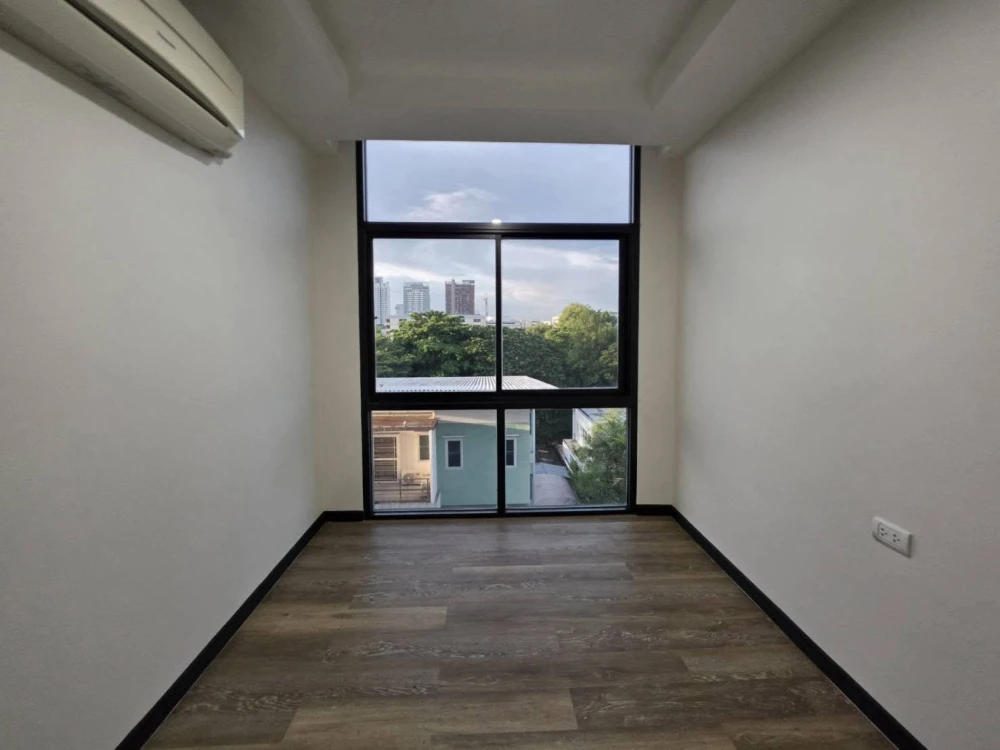 ขาย G Haus Condo สันติคาม 4 ห้องหันทางทิศเหนือ แดดไม่ร้อน อยู่สบายตลอดวัน ห้องเปล่า พร้อมตกแต่งหรือบิวท์อินเพิ่มเติมได้ตามสไตล์ที่ต้องการ