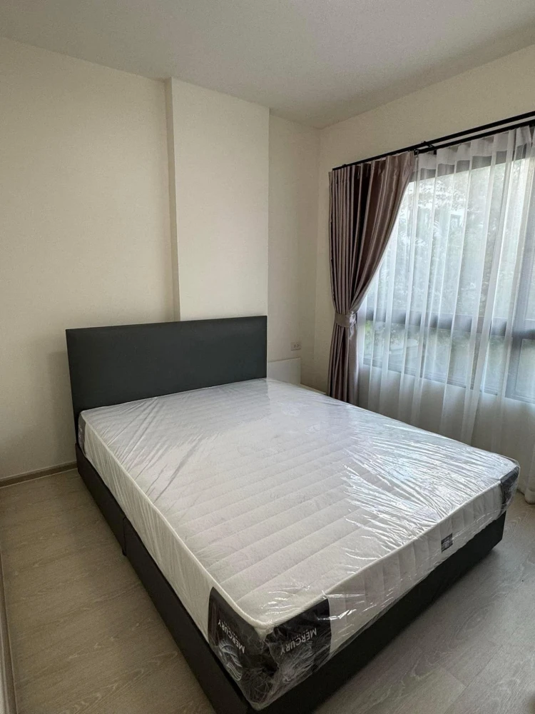 Selling a corner unit at Grene Donmuang-Songprapha, offering privacy and fully furnished. Don't miss this great deal!