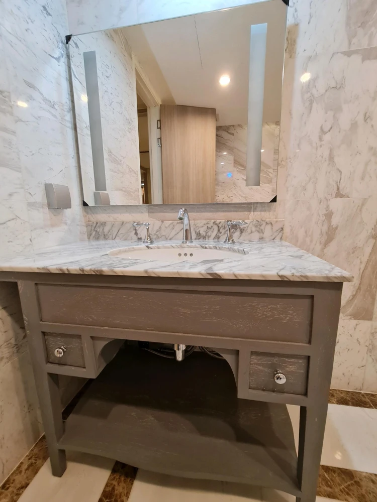 ขาย H condo sukhumvit 43 ชั้น 30 ห้องกว้าง อยู่สบาย แต่งครบ จองเลย ด่วนๆ