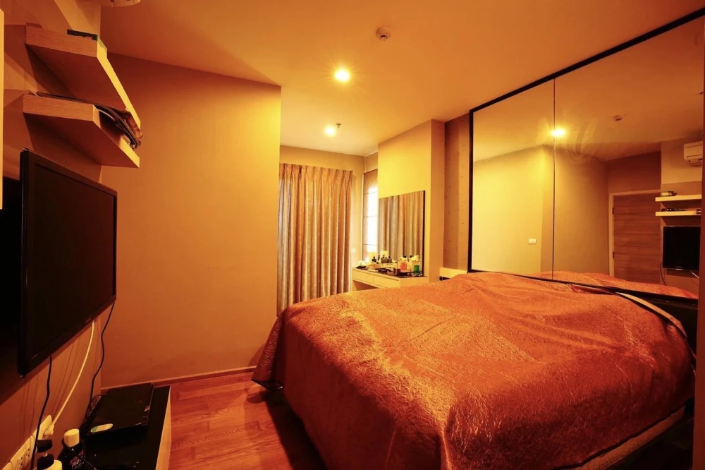 ขาย Hive Taksin ห้องชั้นสูงน่าอยู่ กว้างขวางอยู่สยาย อยู่ได้เป็นครอบครัว ดีแบบนี้รีบจองเลย