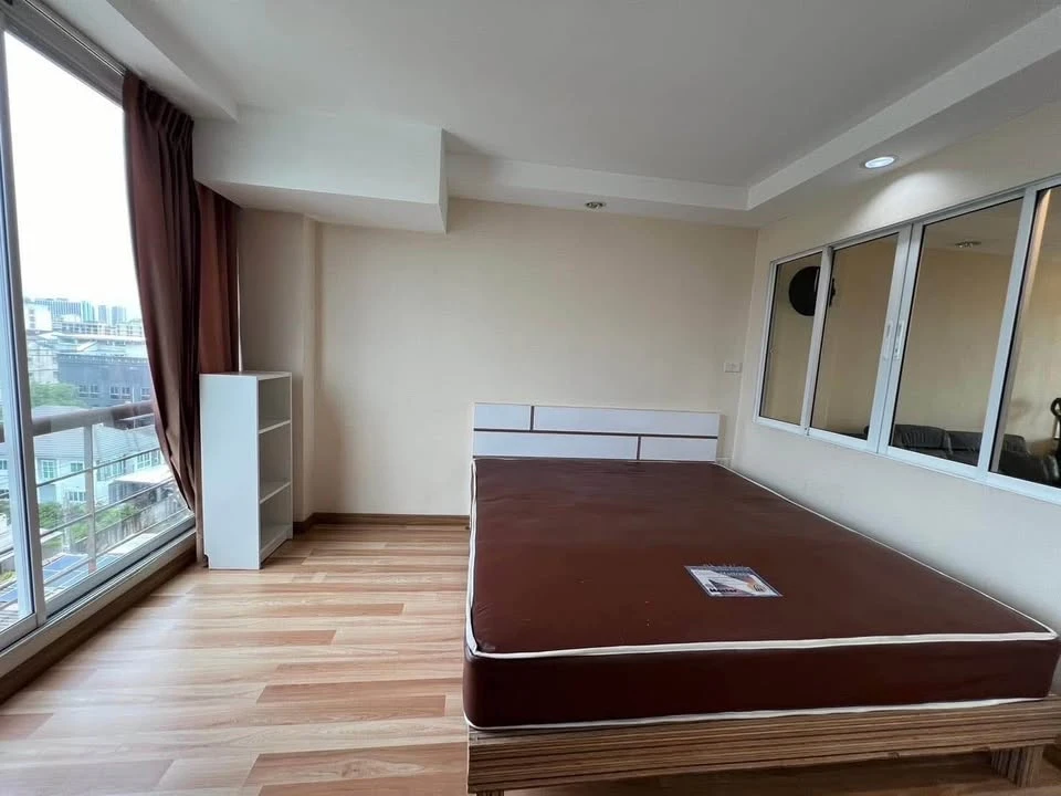 ขาย Humble รัชดา-สุทธิสาร ขนาดห้อง 33.40 ตรม. (ขนาดใหญ่ที่สุดในคอนโด) วิวไม่มีตึกบังทั้งด้านหน้าและด้านหลัง รีบจองเลย