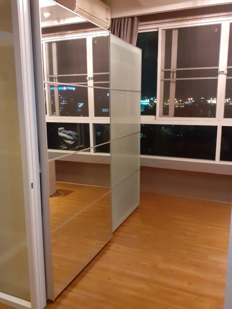 ขาย i-biza Condominium RCA ห้องน่าอยู่ ทำเลดี เดินทางสะดวก มองเห็นวิวสวย ไม่บล็อค จองเลยด่วนๆ
