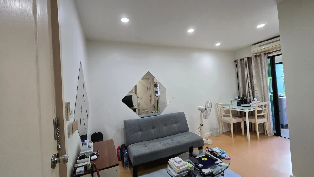 ขาย  I Condo Sukhumvit 105 ห้องพร้อมอยู่ เฟอร์ครบ + เครื่องใช้ไฟฟ้า จองเลย ห้องกว้างน่าอยู่ก่อนพลาด++