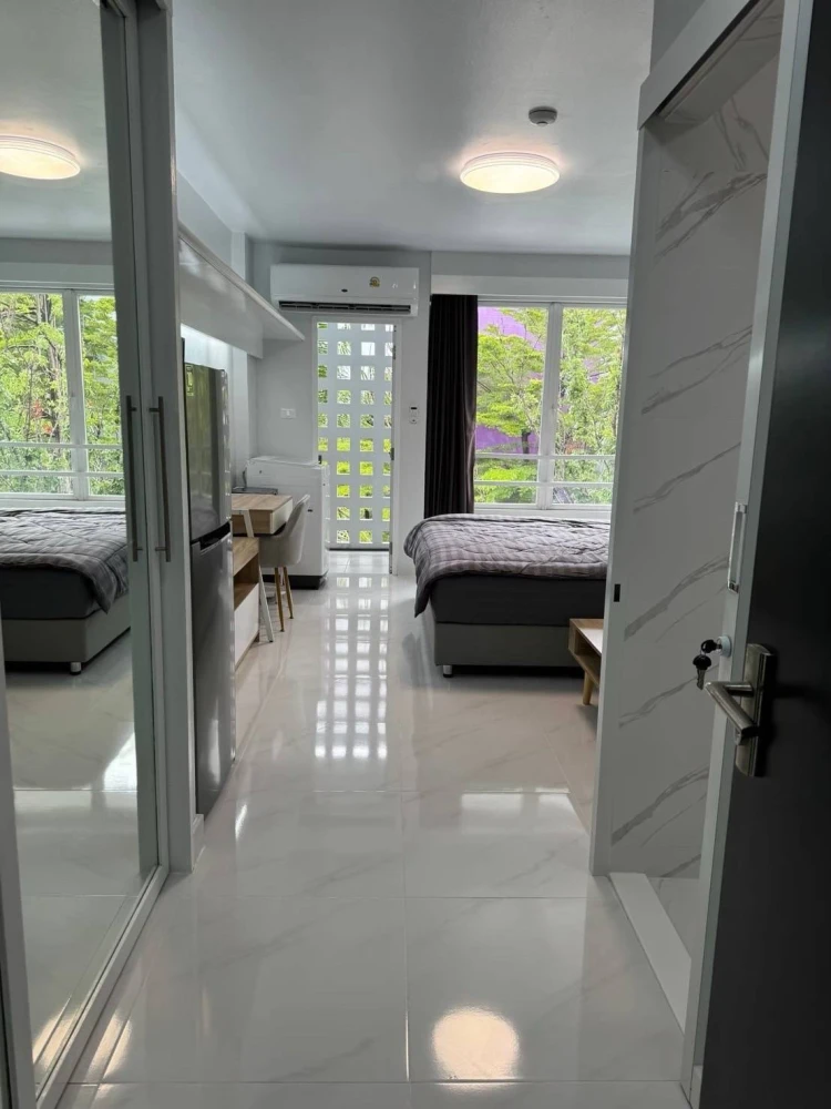 ขาย i-HOUSE Laguna Garden RCA ห้องน่าอยู่ ทำเลดี มาพร้อมเฟอร์นิเจอร์ครบครัน ห้ามพลาด