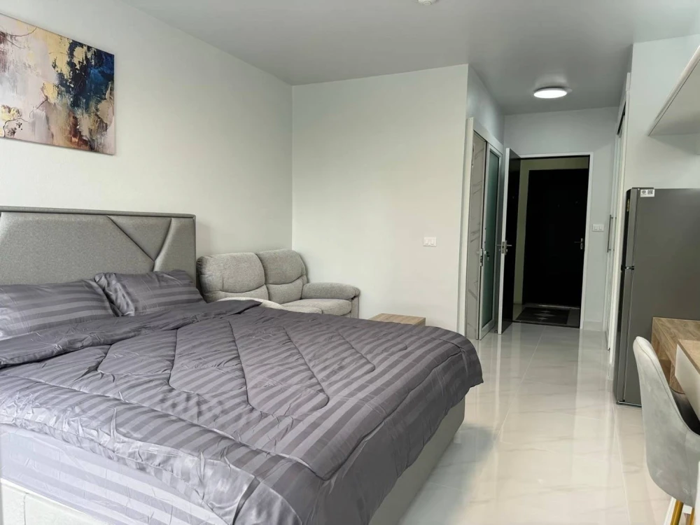 ขาย i-HOUSE Laguna Garden RCA ห้องน่าอยู่ ทำเลดี มาพร้อมเฟอร์นิเจอร์ครบครัน ห้ามพลาด