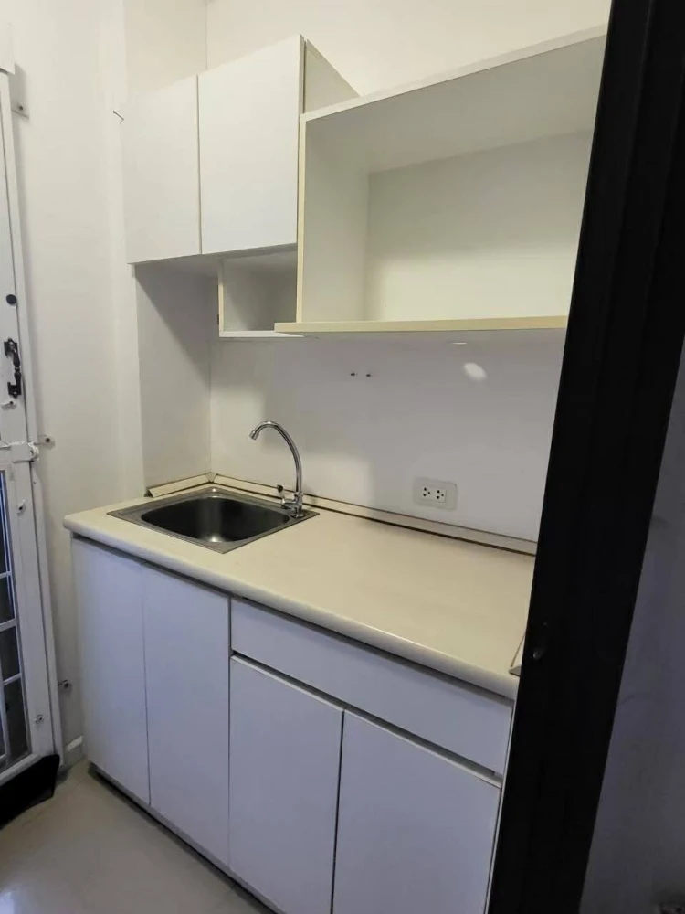 ขาย iCondo Ngamwongwan 2 ห้องพร้อมอยู่ เฟอร์พร้อม หิ้วกระเป๋าใบเดียวเข้าอยู่ได้เลย จองเลยก่อนพลาด!!!