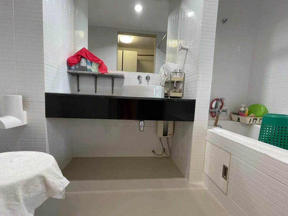 ขาย IDEO ลาดพร้าว 17  ห้องหัวมุม ได้ความเป็นส่วนตัวและพื้นที่ใช้สอยที่ลงตัว ในทำเลที่เดินทางสะดวก