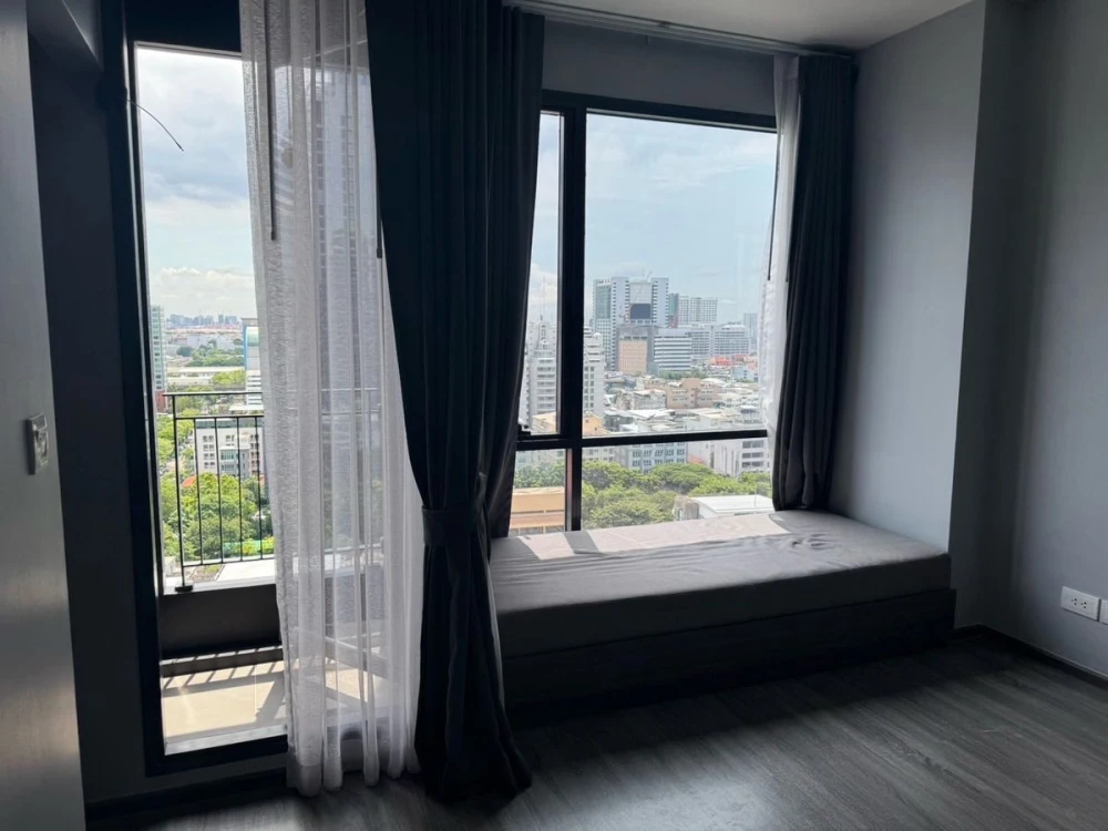 ขาย Ideo Mobi Rangnam ห้องเปล่า กว้าง โปร่ง โล่ง สนใจเป็นเจ้าของ รีบจองเลย