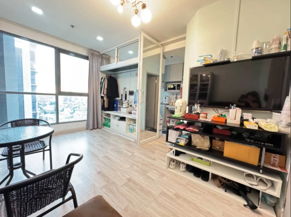 ขาย Ideo Mobi Sukhumvit ชั้นสูง วิวสวย ลมดี ไม่บังวิว เฟอร์นิเจอร์และเครื่องใช้ไฟฟ้าครบ พร้อมเข้าอยู่