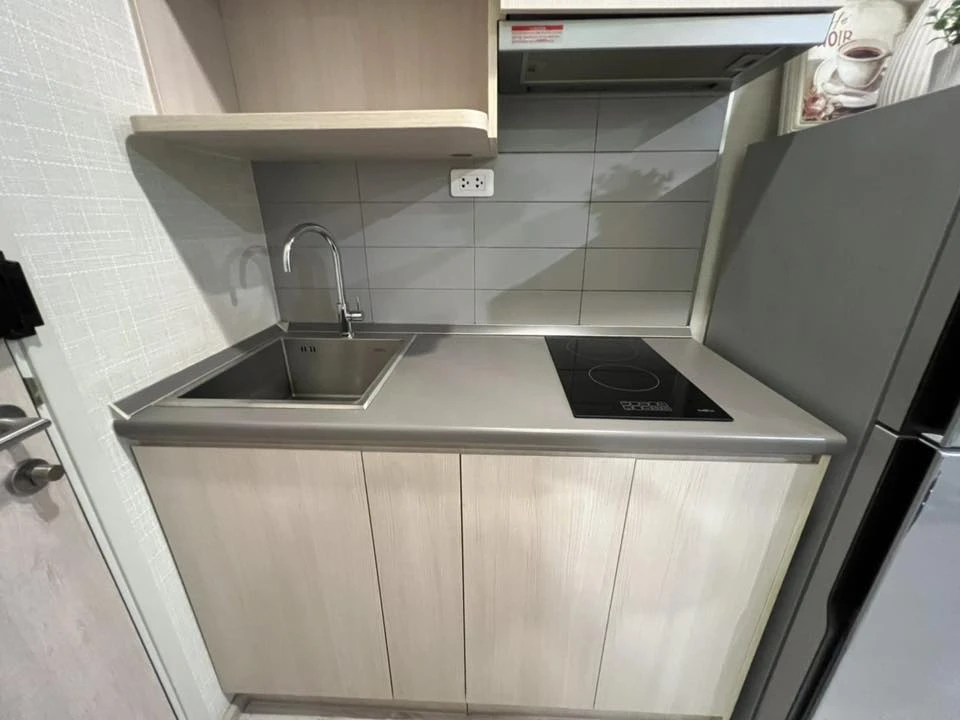 ขาย Ideo Mobi Sukhumvit Eastgate ห้องน่าอยู่ ชั้น 5 ตกแต่งคุมโทน มาพร้อมเฟอร์นิเจอร์ครบครัน จองเลย