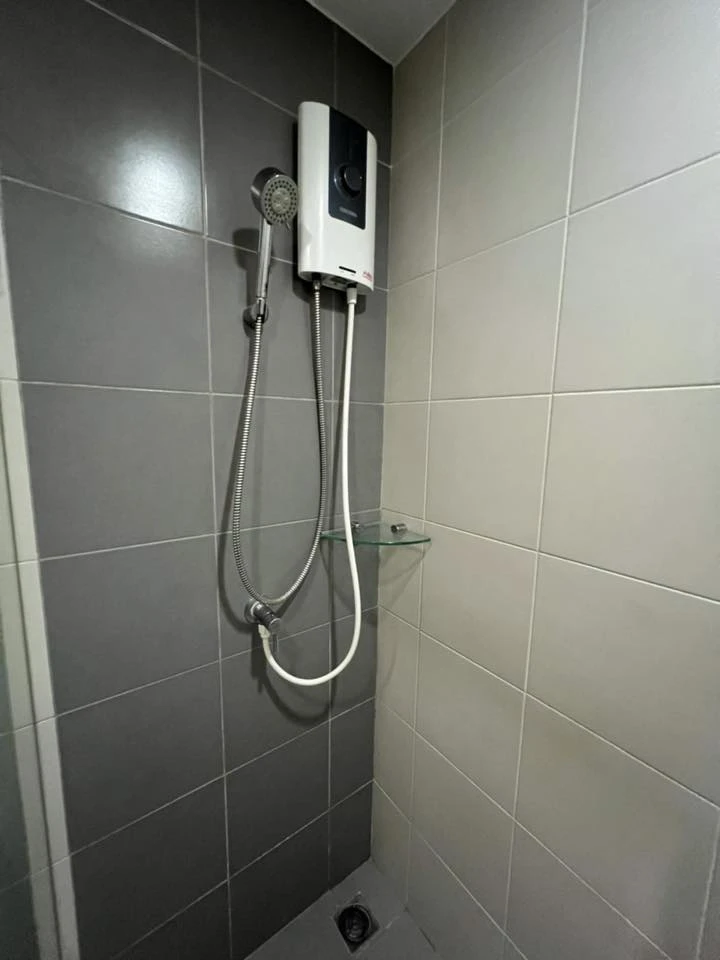 ขาย Ideo Mobi Sukhumvit Eastgate ห้องน่าอยู่ ชั้น 5 ตกแต่งคุมโทน มาพร้อมเฟอร์นิเจอร์ครบครัน จองเลย