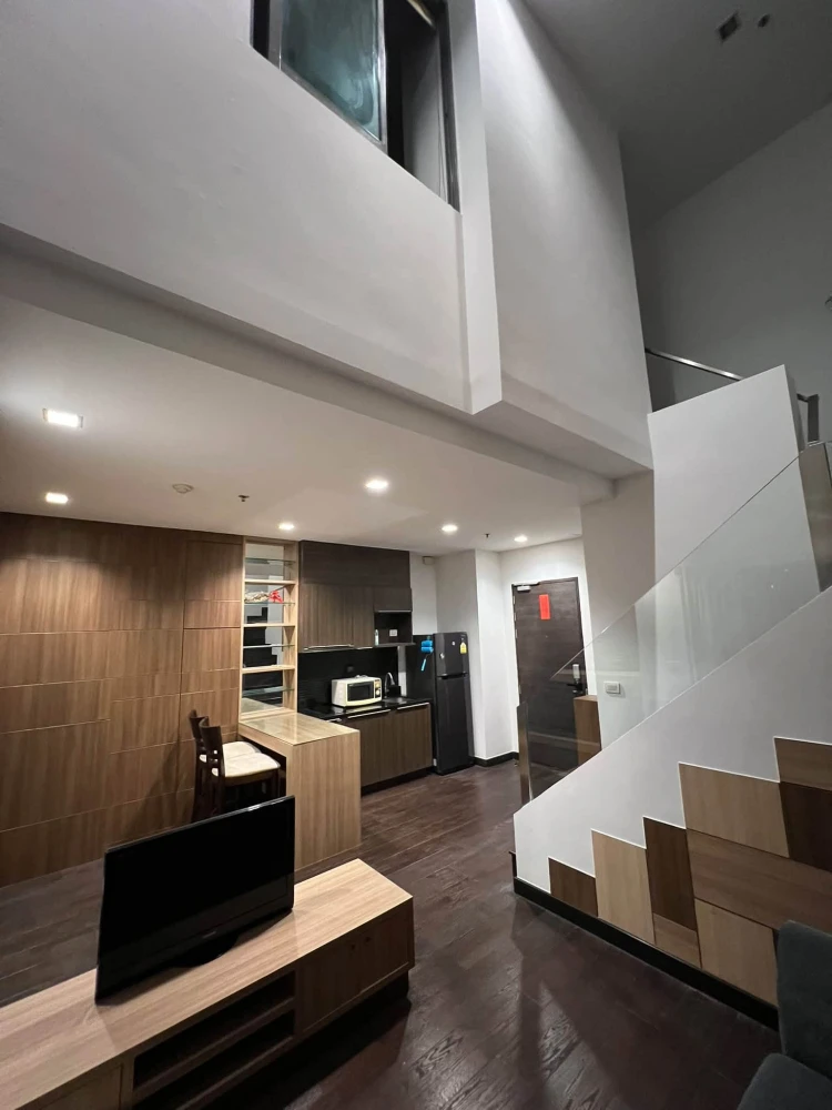 ขาย Ideo Q พญาไท ห้องริม ชั้น 19 ให้ความเป็นส่วนตัว พร้อมพื้นที่ใช้สอยแบบ 2 ชั้น ห้ามพลาด