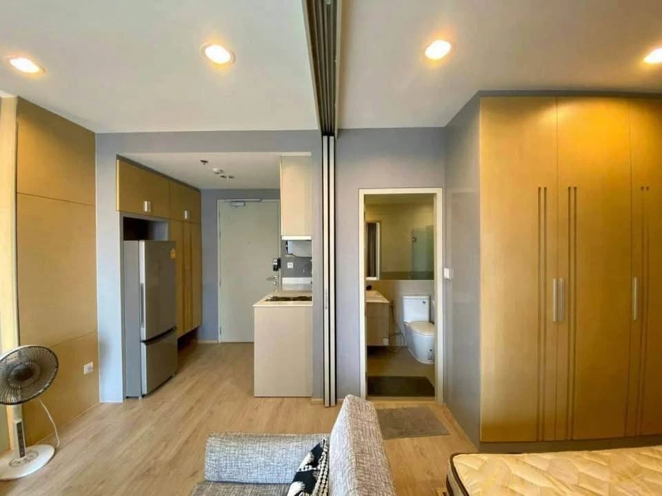 ขาย Ideo Q Ratchatewi มีเฟอร์นิเจอร์พร้อมเครื่องใช้ไฟฟ้าครบชุด มาแต่ตัวเข้าอยู่ได้เลย