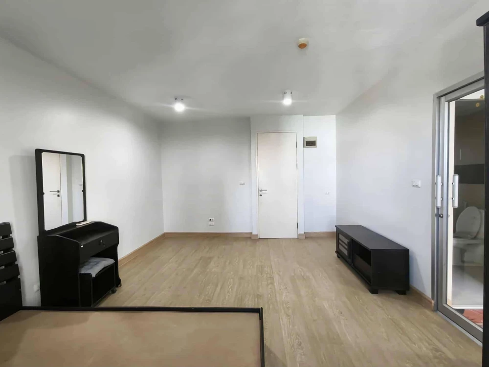 ขาย Iris Avenue Onnuch – Wongwan ห้องน่าอยู่ ชั้นไม่สูง มีเฟอร์ให้ ใกล้สนามบิน จองเลยก่อนพลาด!!!