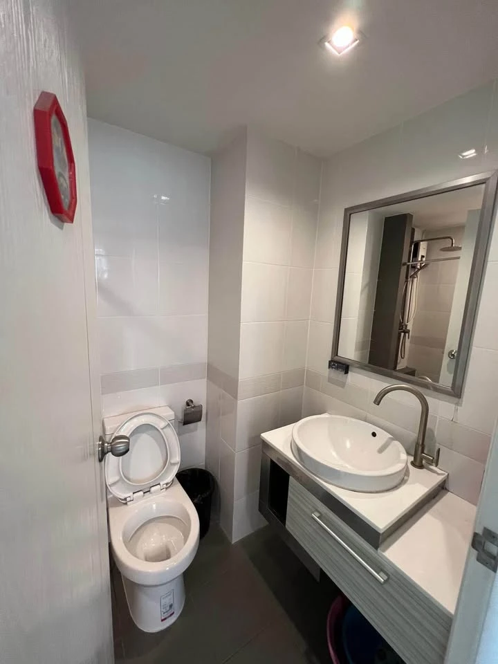 ขาย JW Condo @ Donmuang ห้องมุม ไม่ติดกับใคร ไม่เสียงดัง พร้อมตกแต่งครบครัน จองเลย