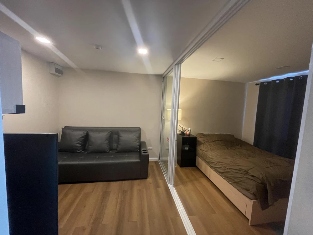 ขาย JW Condo @ Donmuang ห้องสตูดิโอ บิ้วอินเฟอร์นิเจอร์อย่างดี สิ่งอำนวยความสะดวกครบครัน จองด่วน