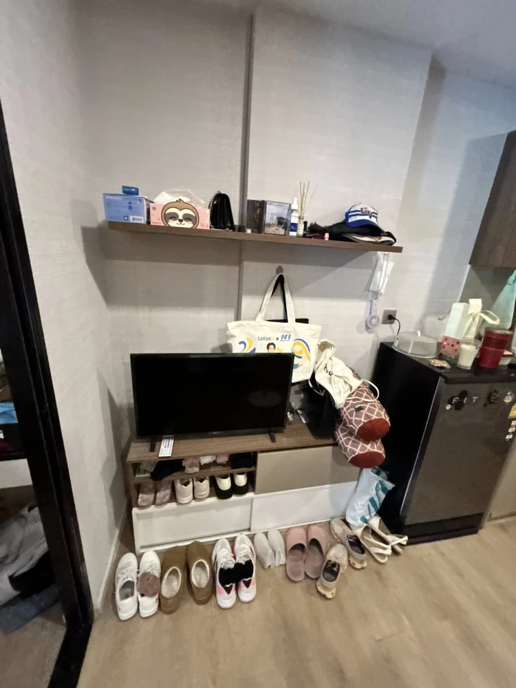 ขาย Kave Town Shift ห้องน่าอยู่ บิ้วอินเฟอร์อย่างดี สิ่งอำนวยความสะดวกครบครัน วิวสระว่ายน้ำ จองเลย