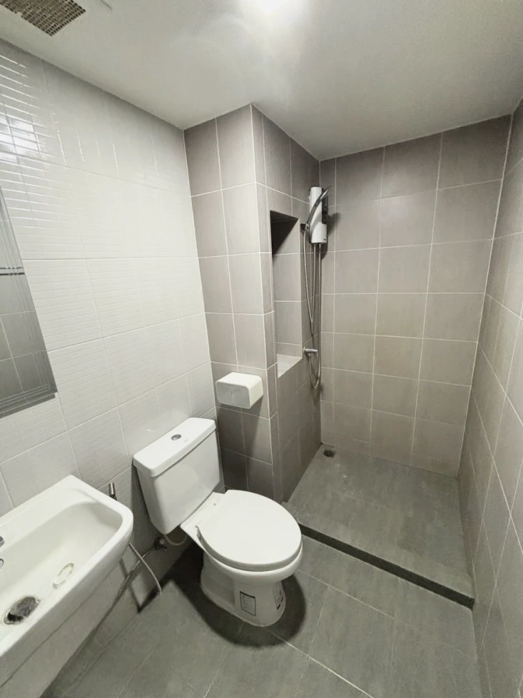 ขาย Kensington Sukhumvit-Theparak 1 ห้องนอน 1 ห้องน้ำ ทำเลดี วิวโล่ง ไม่บล็อค เดินทางสะดวก ห้ามพลาด