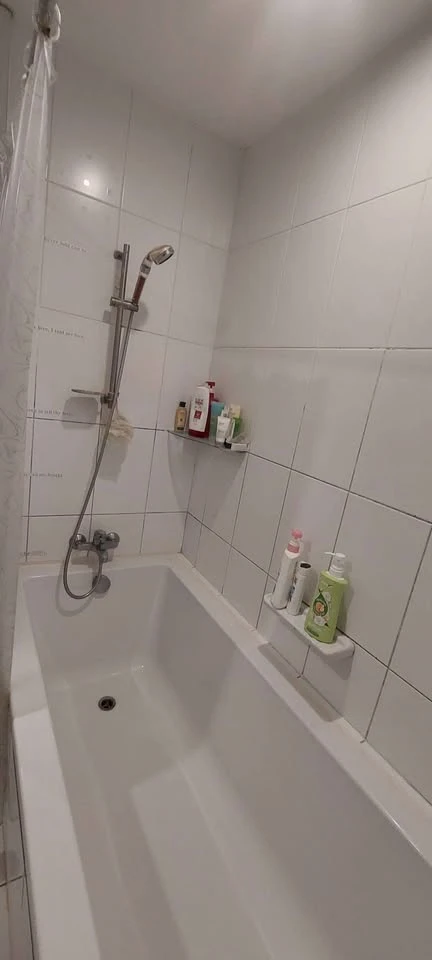 ขาย klangkrung resort ratcha 7 ห้องกว้างพื้นที่ใช้สอยเยอะ เฟอร์นิเจอร์บิ้วอินอย่างดี มีWalk-in Closet จองเลย